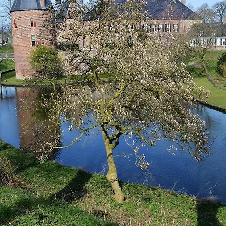 ベッド・アンド・ブレックファスト Beekse Brink 3*